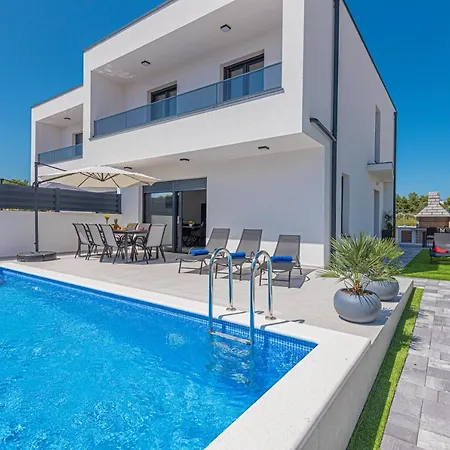 Katarina Villa